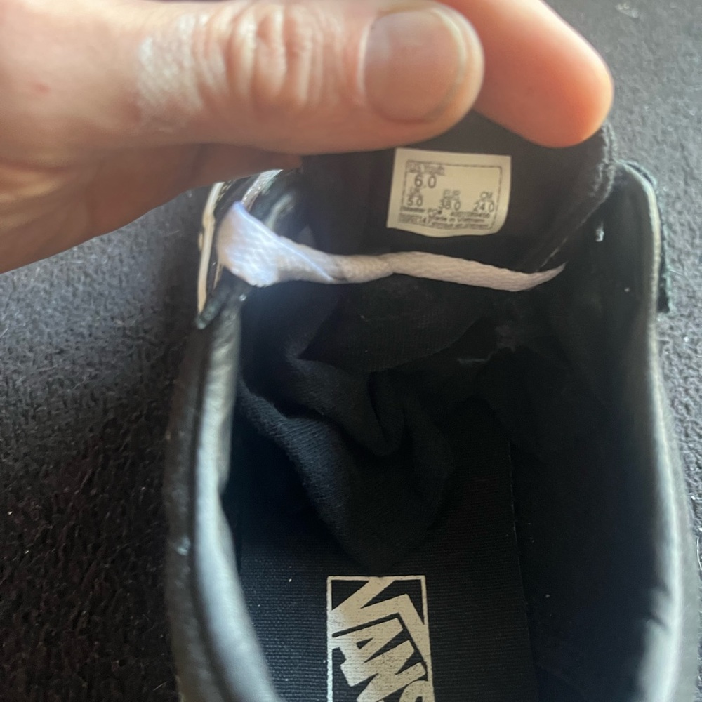 Y6 Vans - Picture 7 of 8